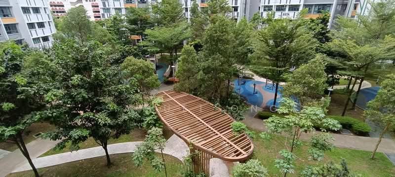 697C JURONG WEST CENTRAL 3, 2 mins to Boon Lay MRT/ Biggest Jurong Point  Mall, 3 Bedrooms, 1,055 sqft, HDB Flat For Rent, by Samuel Ong, 25160869 - Unit is facing a beautiful landscape garden. Far away from the next block. Very private & quiet.  - PropertyGuru.com.sg