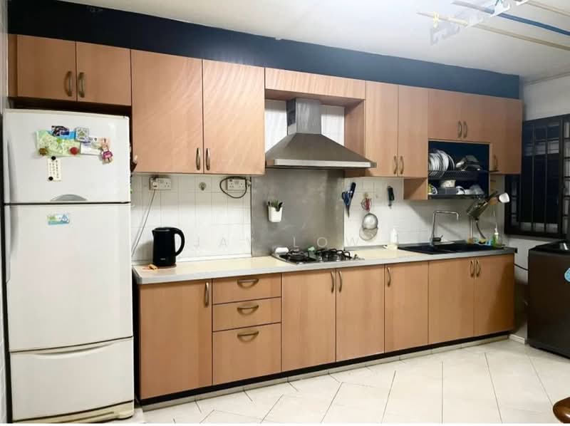 211 Pasir Ris Street 21, 211 Pasir Ris Street 21, Room Rental, 200 sqft, HDB Flat For Rent, by Jay Low, 25161078 - PropertyGuru.com.sg