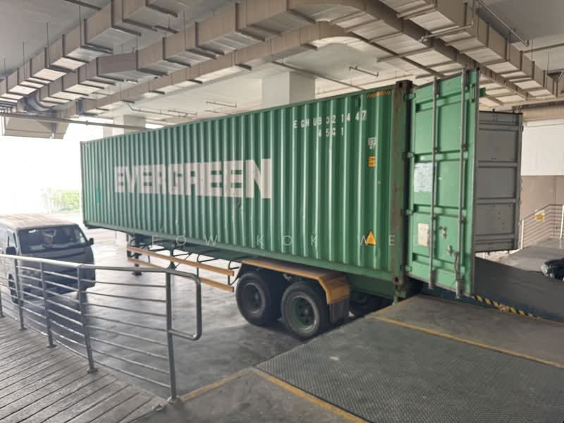 Non Jtc office / 4.6m high industria / warehouse @ 4.6m high ceiling, , 10,000 sqft, Business / Science Park For Rent, by Leow Kok Wee, 25162409 - CommercialGuru.com.sg