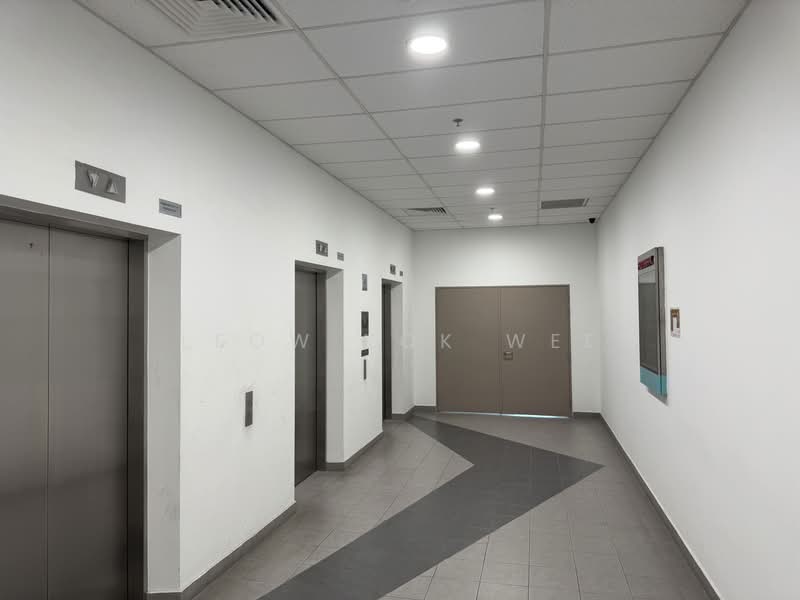 Non Jtc office / 4.6m high industria / warehouse @ 4.6m high ceiling, , 10,000 sqft, Business / Science Park For Rent, by Leow Kok Wee, 25162409 - CommercialGuru.com.sg
