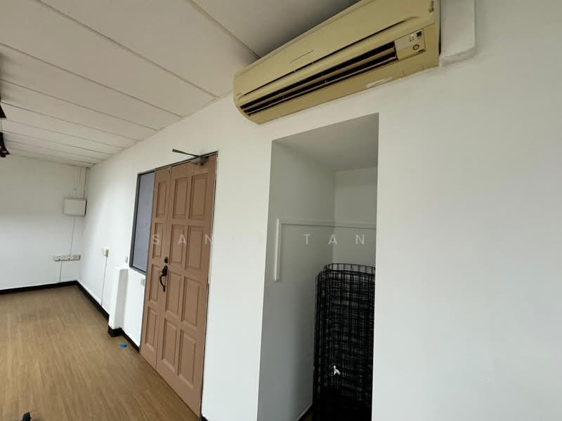 Jalan Leban, , 4 Bedrooms, 2,100 sqft, Walk-up Apartment For Rent, by Sande Tang, 25164458 - PropertyGuru.com.sg