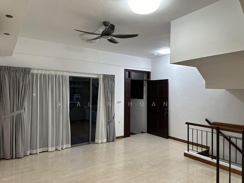 For Rent - D'Manor