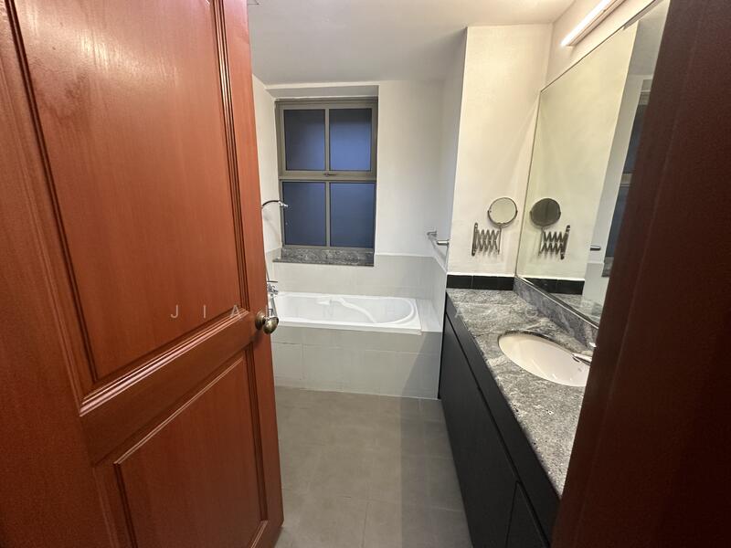 For Rent - D'Manor