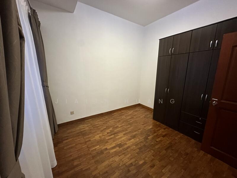 For Rent - D'Manor