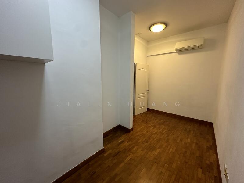 For Rent - D'Manor