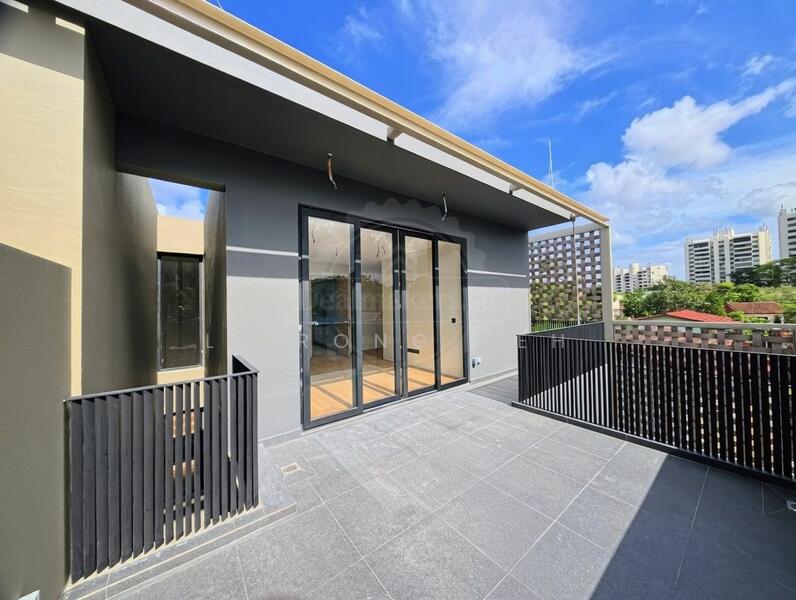 ❤️RARE NEW! HILLCREST. WATTEN ESTATE, BUKIT TIMAH, BRAND NEW SEMI D. CALL LI RONG 8511 1005 Semi-Detached House For Sale at S$ 14,880,000 | PropertyGuru Singapore