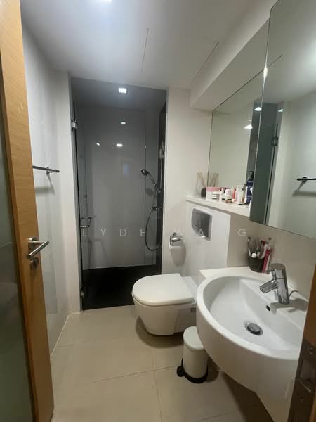 Parc Emily, 15 Mount Emily Road, 2 Bedrooms, 904 sqft, Condominium For Rent, by Clyde Wang, 25165585 - PropertyGuru.com.sg