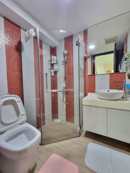 Villa Verde, Verde Crescent, 5 Bedrooms, 3,200 sqft, Terraced House For Sale, by Dean Lai, 25166936 - PropertyGuru.com.sg
