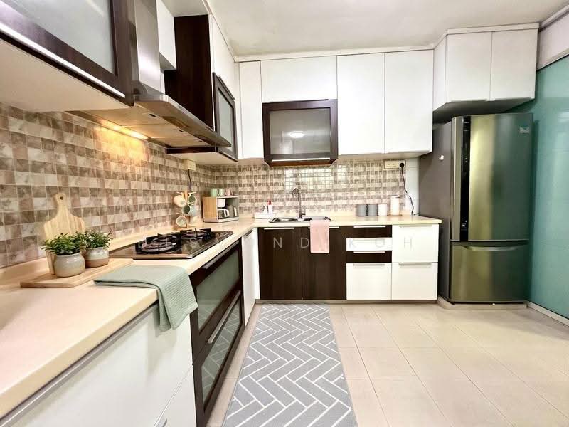 548 Jurong West Street 42, 548 Jurong West Street 42, Boon Lay / Jurong / Tuas, 3 Bedrooms, 1,615 sqft, HDB Flat For Sale, by Desmond Koh, 25167168 - Kitchen - PropertyGuru.com.sg
