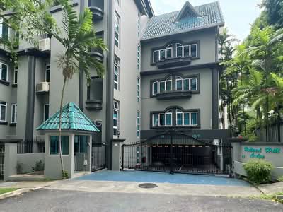 For Rent - Holland Hill Lodge