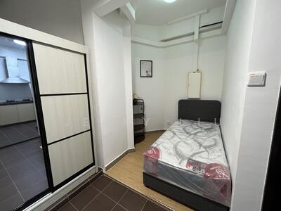 For Rent - Parc Oasis