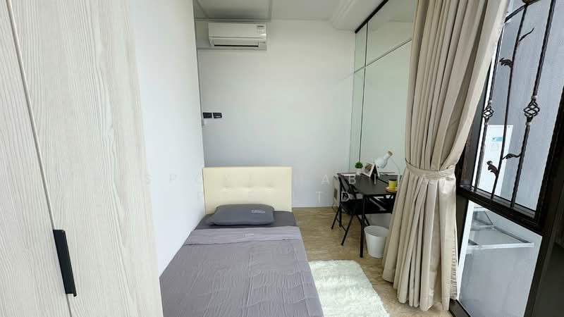 Parc Oasis, 47 Jurong East Avenue 1, Room Rental, 100 sqft, Condominium For Rent, by Bespoke Habitat Pte Ltd, 25167998 - 15-01 CR2 - PropertyGuru.com.sg