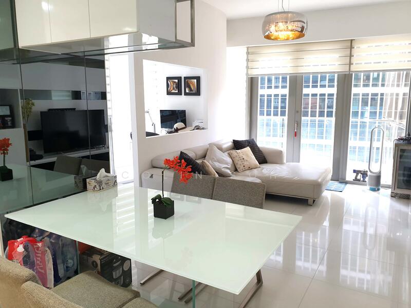 One Shenton, 1 Shenton Way, 2 Bedrooms, 1,055 sqft, Condominium For Rent, by Colin Soh, 25168539 - PropertyGuru.com.sg