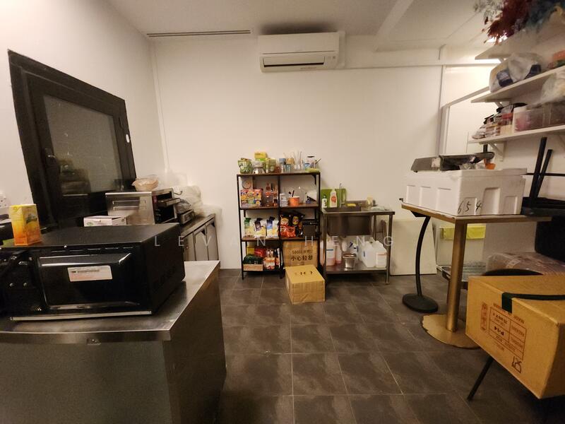 Craig road 2.5 Storey Shophouse near Duxton/ Tanjong Pagar, Craig road, 3,200 sqft, Shop / Shophouse For Sale, by Levan Heng, 25169086 - CommercialGuru.com.sg