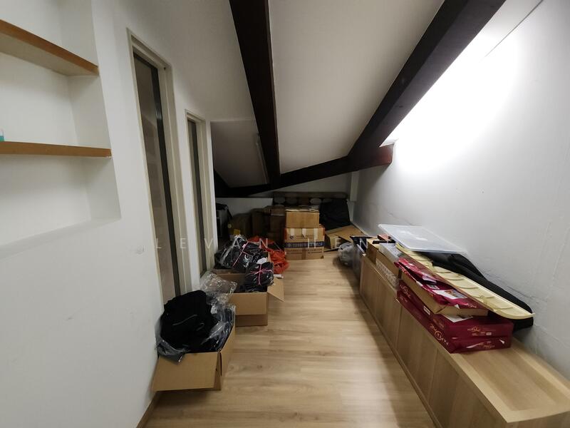 Craig road 2.5 Storey Shophouse near Duxton/ Tanjong Pagar, Craig road, 3,200 sqft, Shop / Shophouse For Sale, by Levan Heng, 25169086 - CommercialGuru.com.sg