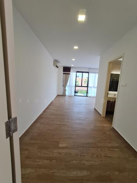 Worthing Road @ Serangoon Garden Estate, Worthing Road, 5 Bedrooms, 5,000 sqft, Semi-Detached House For Rent, by Florence Loh, 25169432 - PropertyGuru.com.sg