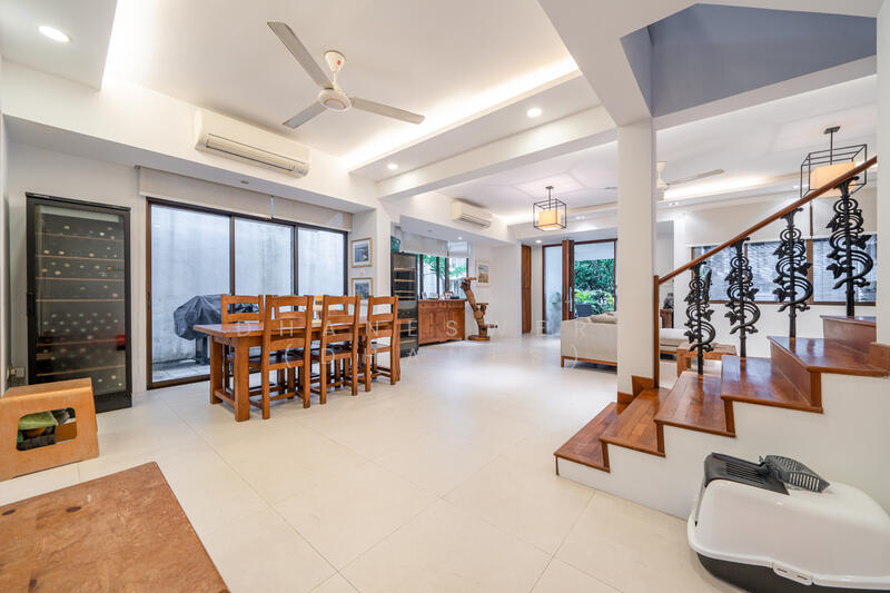 Charming Renovated Semi-D At Coronation Road West/Coronation Road, Coronation Road West/Coronation Road/Coronation Dr, 4 Bedrooms, 3,100 sqft, Semi-Detached House For Rent, by Dhaneswery (Dhanes), 25170241 - PropertyGuru.com.sg