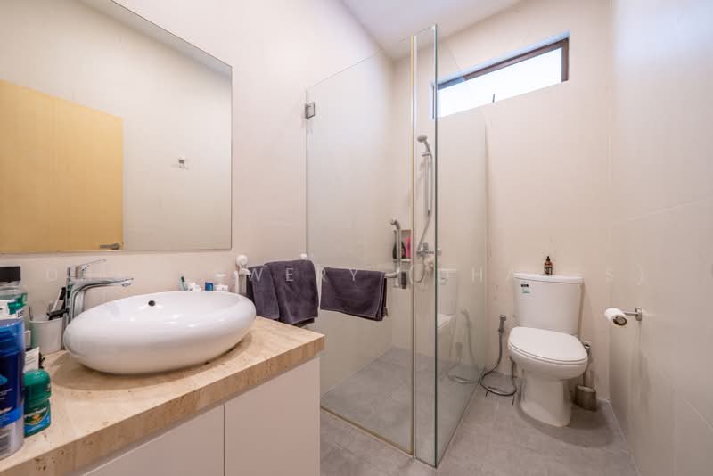 Charming Renovated Semi-D At Coronation Road West/Coronation Road, Coronation Road West/Coronation Road/Coronation Dr, 4 Bedrooms, 3,100 sqft, Semi-Detached House For Rent, by Dhaneswery (Dhanes), 25170241 - PropertyGuru.com.sg
