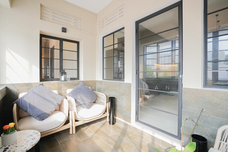 66 Eng Watt Street, 66 Eng Watt Street, 2 Bedrooms, 1,227 sqft, Walk-up Apartment For Rent, by Yeo XiaoXuan, 25171461 - PropertyGuru.com.sg