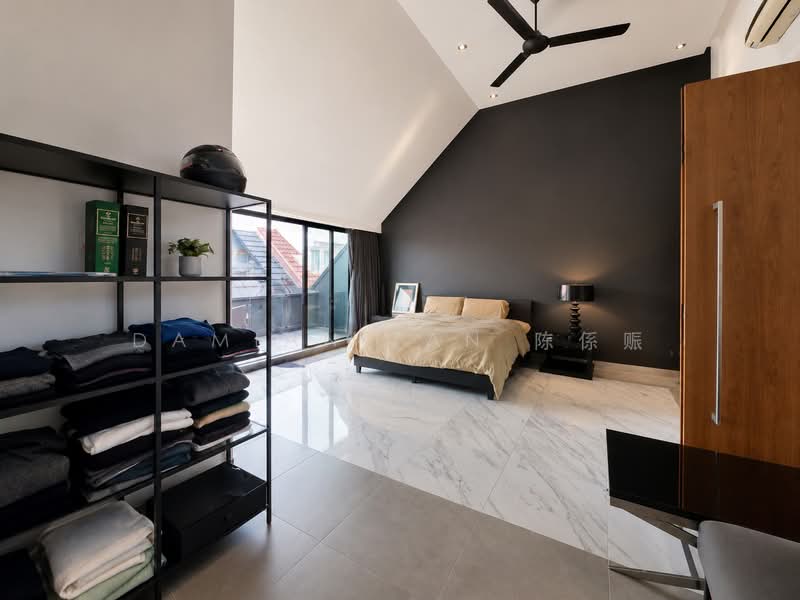 ⭐️MODERN INTER TERRACE NEAR HILLVIEW MRT, HILLV2, DAIRY FARM RD, JALAN GUMILANG, RAMAJA, DERMAWAN⭐️, Jalan Gumilang Hillview Intan Remaja Dermawan Zamrud Elizabeth Chu Lin Chestnut Cashew Almond Asas Yuk Tong Chun Tin Eng Kong Kismis Toh Tuck Yi Pisang Highgate Greenridge Sunset Clementi Hua Guan Sian Tuan Sixth Avenue Haji Alias Ming Teck Jambu, 6 Bedrooms, 5,000 sqft, Terraced House For Sale, by Damian Tan 陈係赈, 25172725 - PropertyGuru.com.sg