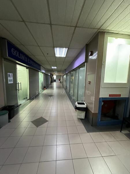 Textile Centre, 200 Jalan Sultan, 1,088 sqft, Mall Shop For Sale, by Raymond Giam (严麒敬), 25173889 - CommercialGuru.com.sg