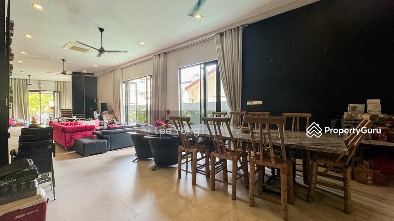 For Sale - 7000sqft, Swimming pool, freehold, semi-d