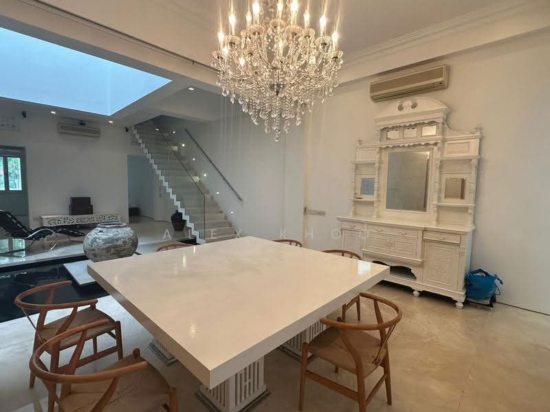 Cairnhill Road, Orchard / River Valley, 3 Bedrooms, 6,329 sqft, Terraced House For Rent, by Alex Khoo, 25174700 - PropertyGuru.com.sg