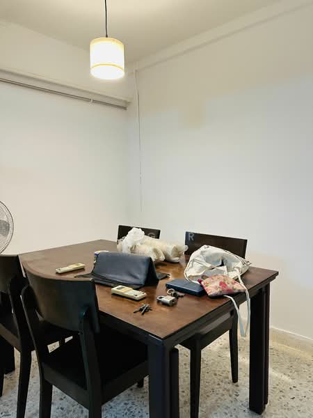 31 Holland Close, 31 Holland Close, 2 Bedrooms, 680 sqft, HDB Flat For Rent, by Michael Segar, 25175461 - PropertyGuru.com.sg