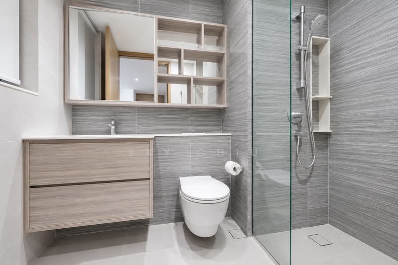 Coco Palms, 29 Pasir Ris Grove, 2 Bedrooms, 753 sqft, Condominium For Rent, by Sky Chiu, 25175662 - Master Bathroom - PropertyGuru.com.sg