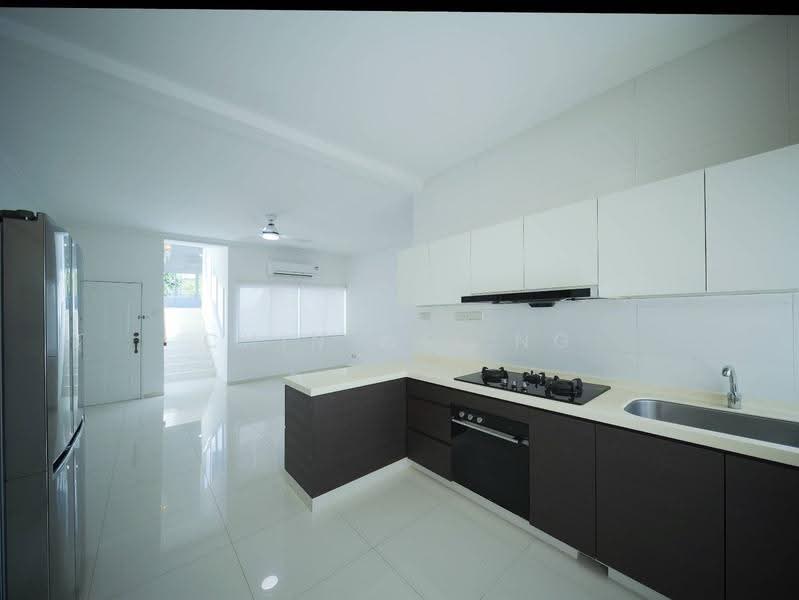 Finland Gardens, 54 East Coast Terrace, East Coast / Marine Parade, 4 Bedrooms, 1,808 sqft, Condominium For Rent, by Chin Wei NG, 25175688 - PropertyGuru.com.sg