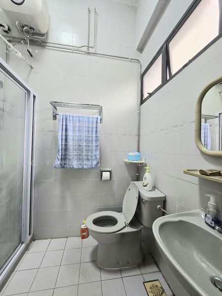 The Windsor, 5 Ontario Avenue, Room Rental, 350 sqft, Condominium For Rent, by Cynthia Chan, 25176898 - PropertyGuru.com.sg