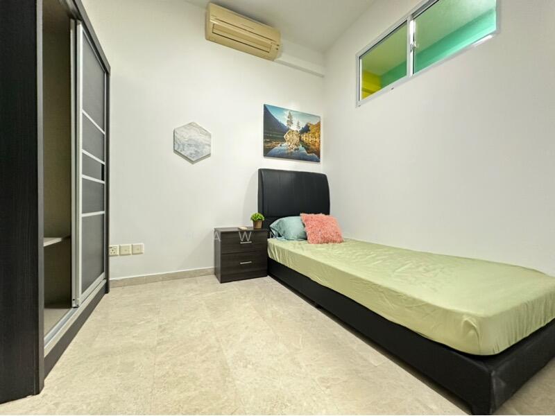 For Rent - Grandeur 8