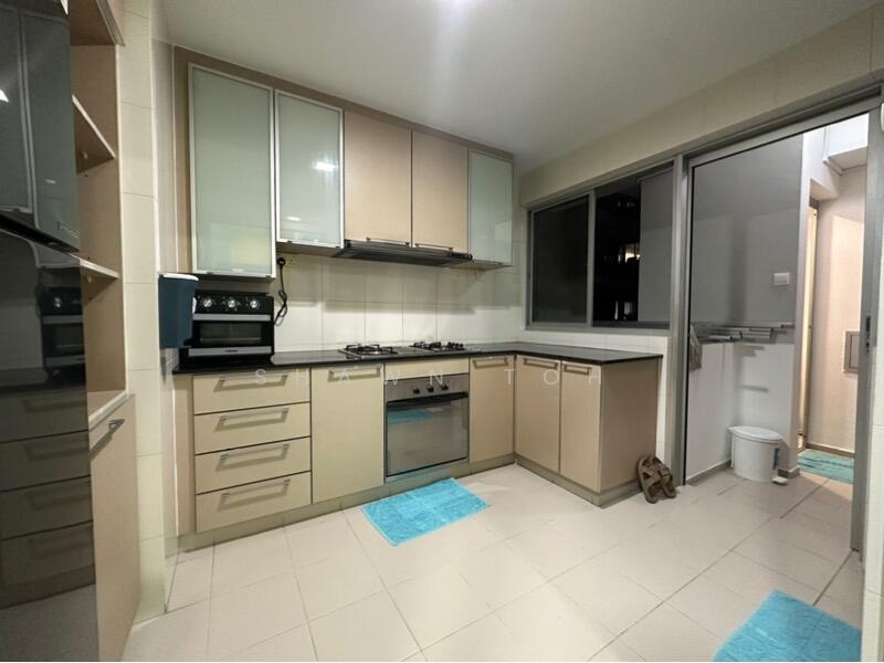 For Rent - Grandeur 8