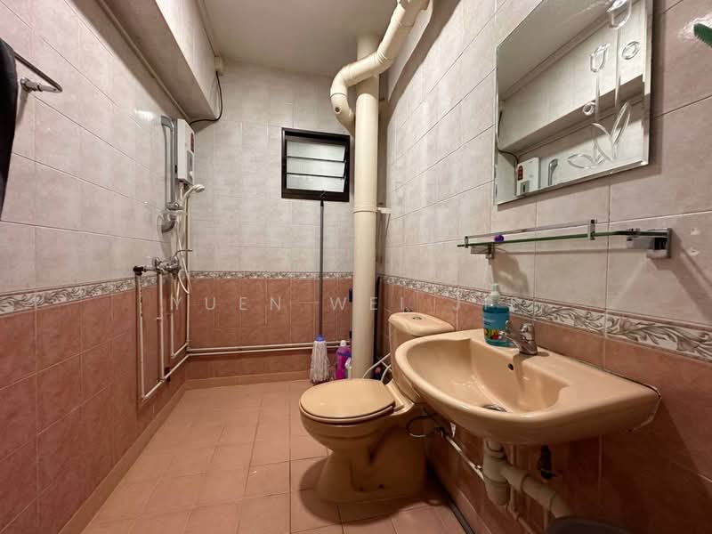 56 Strathmore Avenue, 56 Strathmore Avenue, 4 Bedrooms, 1,184 sqft, HDB Flat For Rent, by Wesley Yuen, 25177414 - PropertyGuru.com.sg