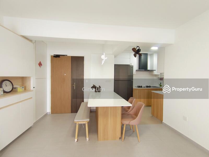 For Rent - 425A Northshore Crescent