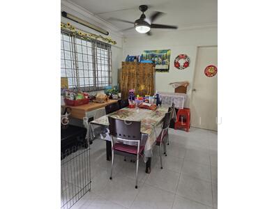 For Sale - 176 Ang Mo Kio Avenue 4