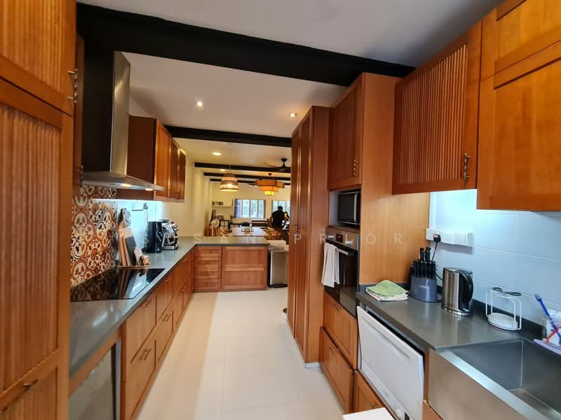 Tiong Bahru BIG Unit, Nearby Tiong Bahru Road, 2 Bedrooms, 1,250 sqft, Conservation House For Rent, by Susan Prior, 25178416 - PropertyGuru.com.sg