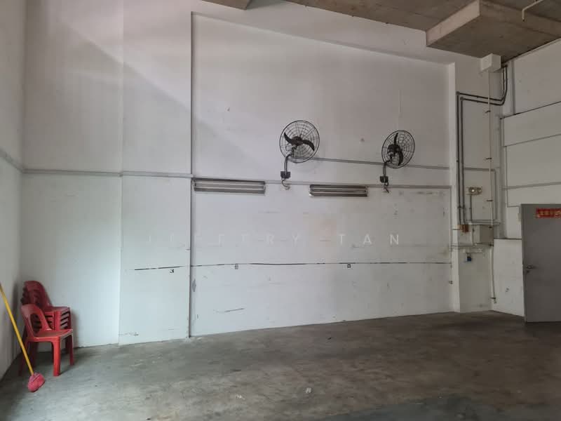 Pioneer Point, 5 Soon Lee Street, 958 sqft, Factory / Workshop (B2) For Sale, by Jeffery Tan, 25178845 - CommercialGuru.com.sg
