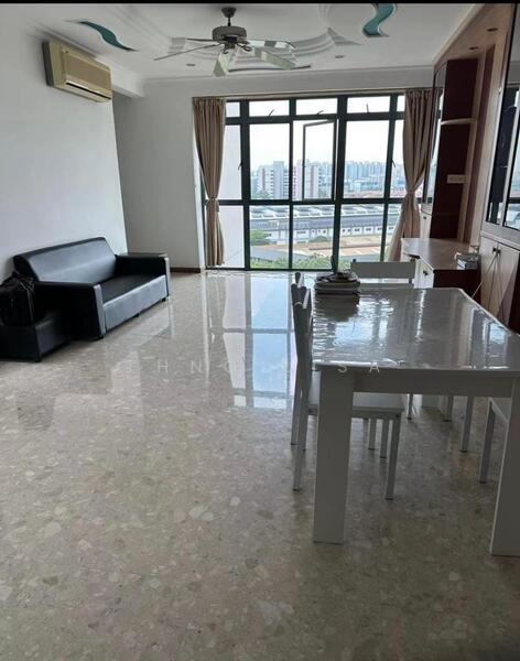 Summerdale, 8 Boon Lay Drive, 3 Bedrooms, 1,216 sqft, Condominium For Rent, by Thng Lisa, 25178906 - PropertyGuru.com.sg