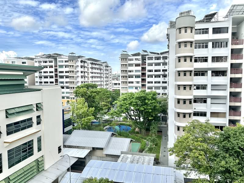 142 Simei Street 2, 142 Simei Street 2, 3 Bedrooms, 1,302 sqft, HDB Flat For Rent, by Jamie Sim, 25179544 - PropertyGuru.com.sg