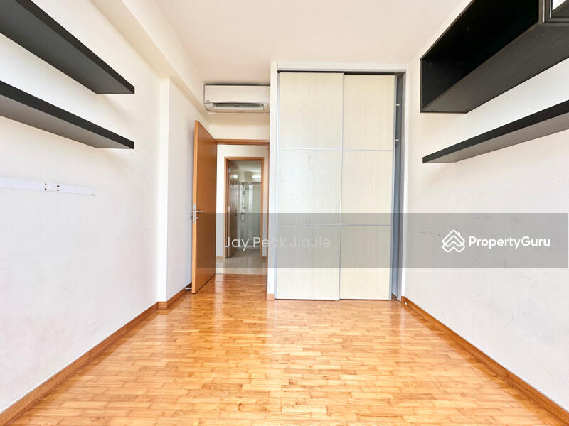 For Rent - The Lakeshore