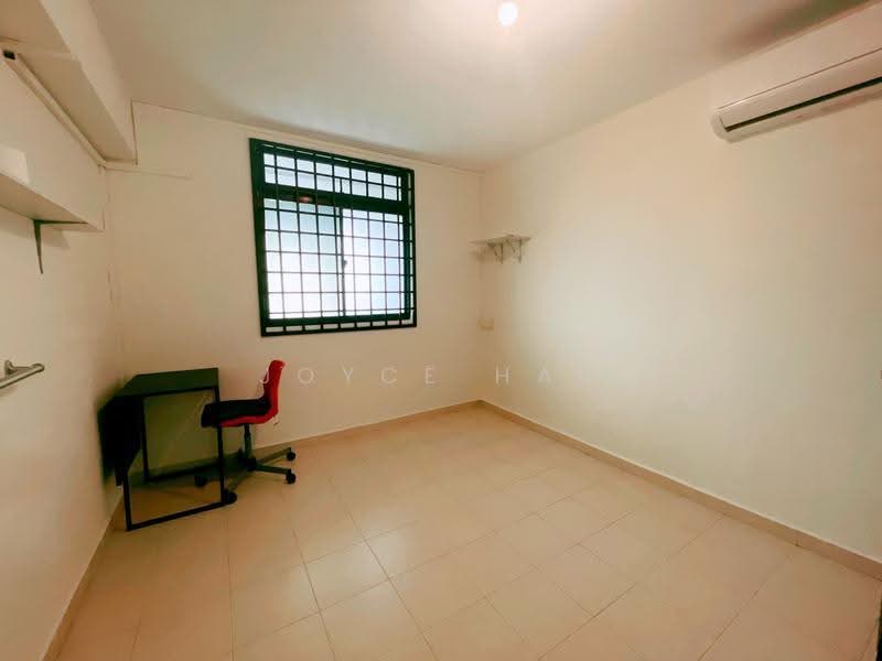 17 Marsiling Lane, 17 Marsiling Lane, Admiralty / Woodlands, 2 Bedrooms, 721 sqft, HDB Flat For Rent, by Joyce Hau, 25180438 - PropertyGuru.com.sg