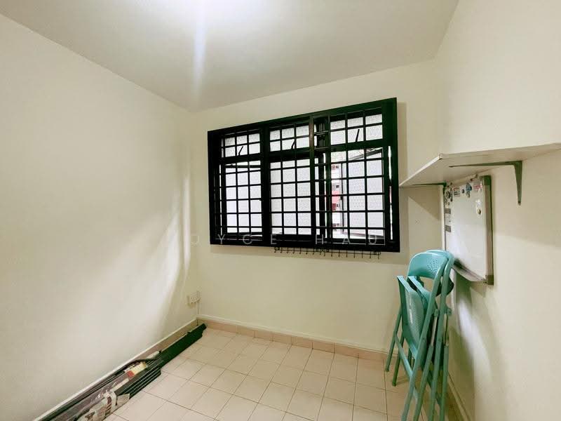 17 Marsiling Lane, 17 Marsiling Lane, Admiralty / Woodlands, 2 Bedrooms, 721 sqft, HDB Flat For Rent, by Joyce Hau, 25180438 - PropertyGuru.com.sg