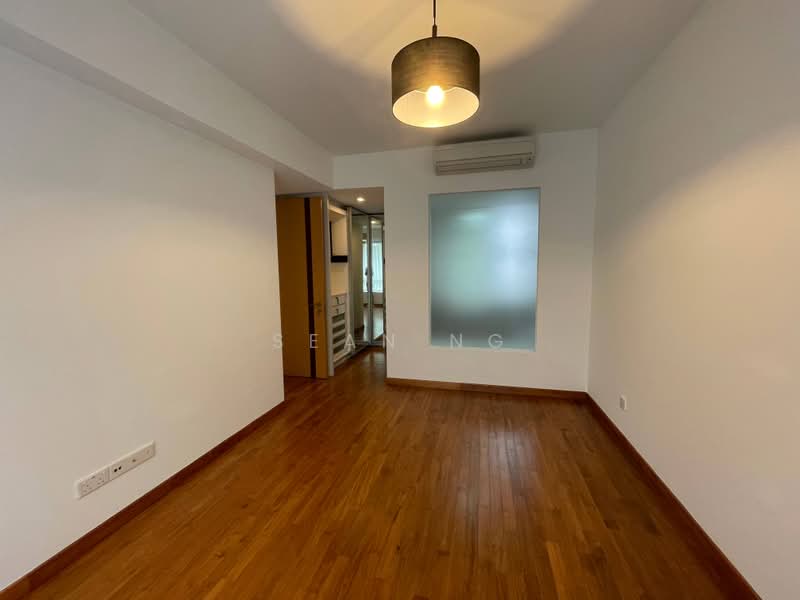 Visioncrest, 35 Oxley Rise, 2 Bedrooms, 926 sqft, Condominium For Rent, by Sean NG, 25180606 - PropertyGuru.com.sg