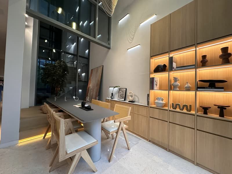 For Sale - Skies Miltonia