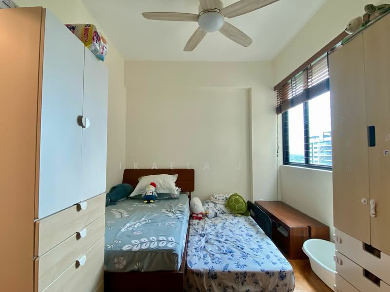 Pinevale, 8 Tampines Street 73, 3 Bedrooms, 1,281 sqft, Condominium For Rent, by Mikaela Joy, 25182546 - PropertyGuru.com.sg