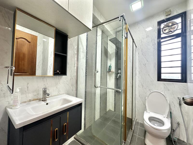 Lakepoint Condo, 10 Lakepoint Drive, 4 Bedrooms, 3,261 sqft, Condominium For Sale, by Jasmine Ye, 25182865 - PropertyGuru.com.sg