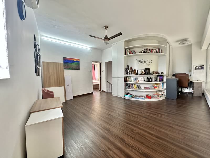 Lakepoint Condo, 10 Lakepoint Drive, 4 Bedrooms, 3,261 sqft, Condominium For Sale, by Jasmine Ye, 25182865 - PropertyGuru.com.sg