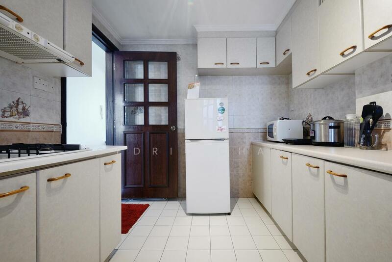 Chateau Le Fame, 51 Ewe Boon Road, 3 Bedrooms, 1,109 sqft, Apartment For Rent, by Cedric Chan, 25183182 - PropertyGuru.com.sg