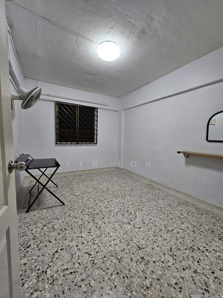 461 Ang Mo Kio Avenue 10, 461 Ang Mo Kio Avenue 10, Room Rental, 60 sqft, HDB Flat For Rent, by Ken Loh, 25183239 - PropertyGuru.com.sg